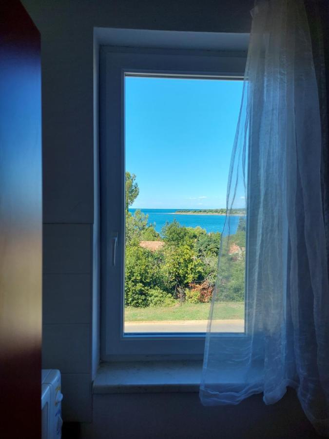 Apartments Henc Novigrad Istria Eksteriør billede