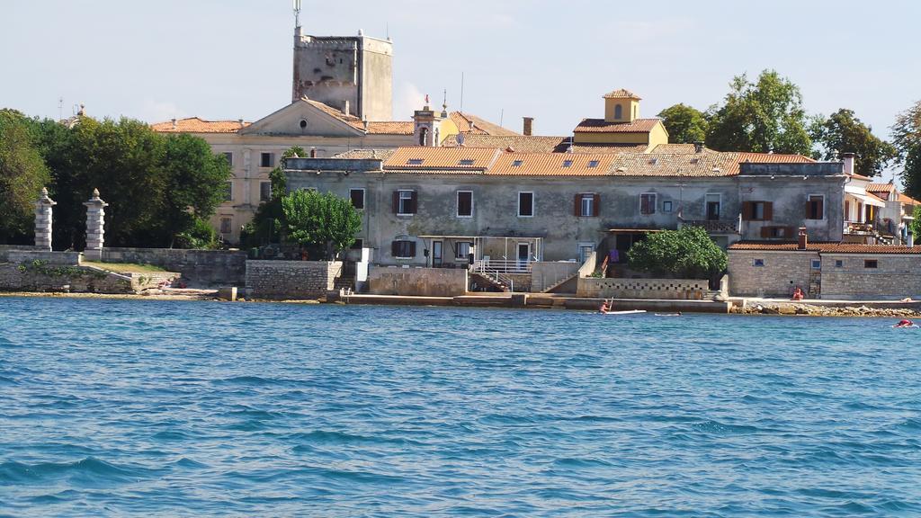 Apartments Henc Novigrad Istria Eksteriør billede
