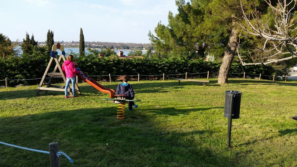 Apartments Henc Novigrad Istria Eksteriør billede