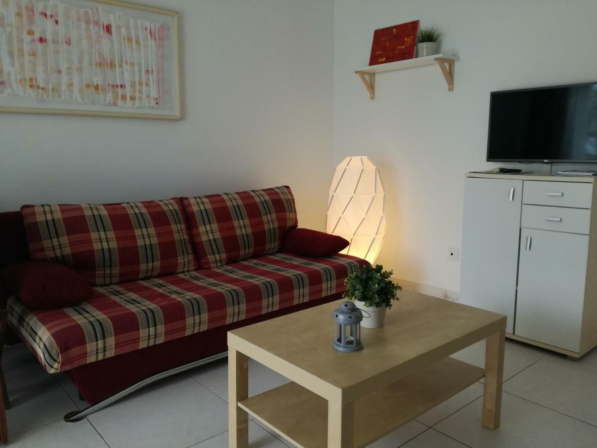 Apartments Henc Novigrad Istria Eksteriør billede